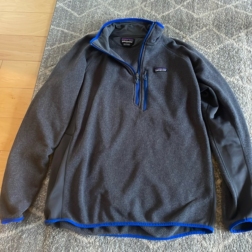 Patagonia quarter zip fleece